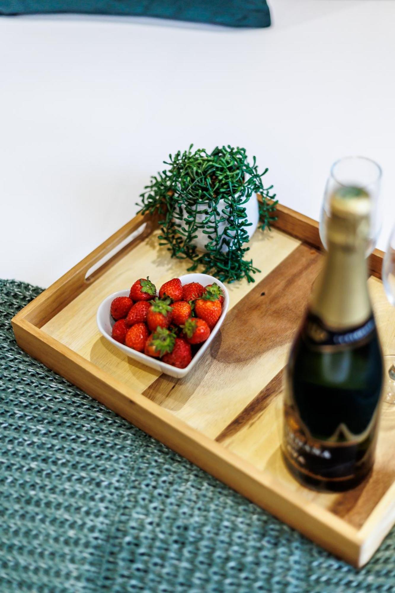 Sea Breeze - Coast Apartment Борнмът Екстериор снимка